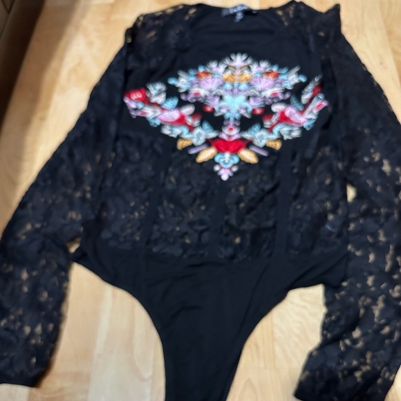 Lulus Black Lace see true top size Medium - Picture 12 of 15